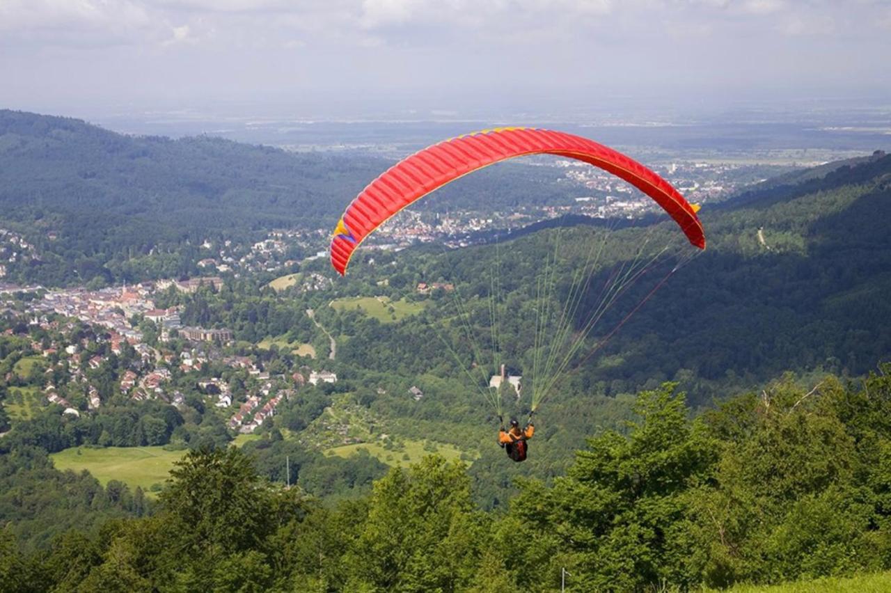 Luxus Apartment Am Fremersberg - Zentral - Mit Sauna & Badewanne Baden-Baden Bagian luar foto
